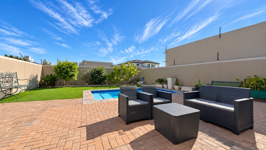 4 Bedroom Property for Sale in Parklands Western Cape